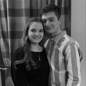 Meet your Posher, Cloé